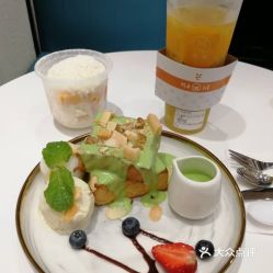 芒域泰式甜點飲品的泰香椰漿吐司 深圳美食圈的熱門打卡甜點，口味與顏值并存